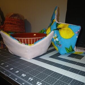 Lemon bowl cozies